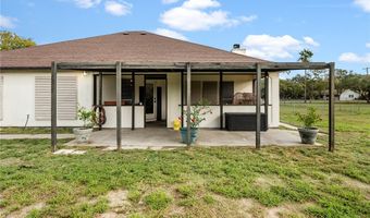 727 W Johnson Ave, Aransas Pass, TX 78336