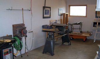 570 ST HWY 353, Boulder, WY 82923