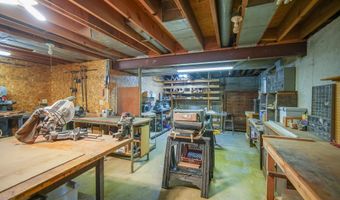 5306 Arapahoe Ln, Madison, WI 53704