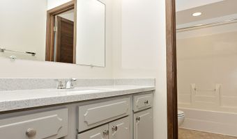 522 North Ave, Antioch, IL 60002