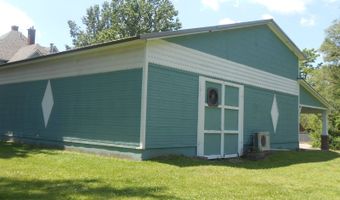 103 W Daniel St, Albany, MO 64402