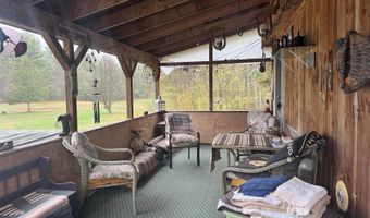 7 Howard Siding Ln, Abbot, ME 04406