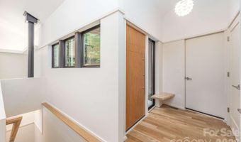 108 Truman Pl, Asheville, NC 28803