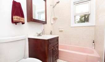 153 Cherry Hill Dr 2B, Bridgeport, CT 06606