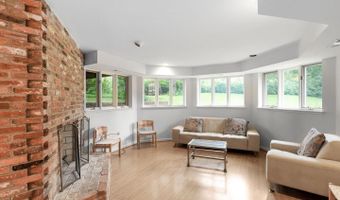 8901 CHARRED OAK Dr, Bethesda, MD 20817