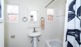 619 Oak St, Santa Rosa, CA 95404