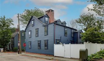 42 Second St, Newport, RI 02840