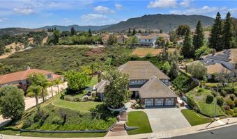 29302 Laro Dr, Agoura Hills, CA 91301
