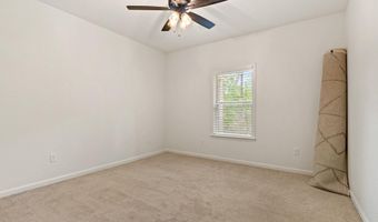 18508 Parkway Pines Dr, Bauxite, AR 72011