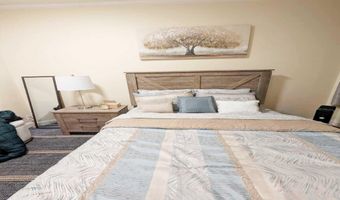 54 James St 2, Albany, NY 12207
