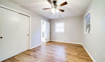 706 W GLEBE Rd, Alexandria, VA 22305