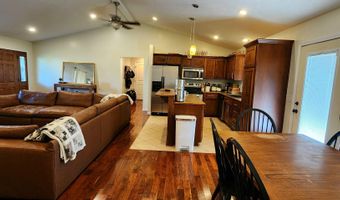 703 Kenny St, Ava, MO 65608