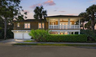 698 BEACH Ave, Atlantic Beach, FL 32233