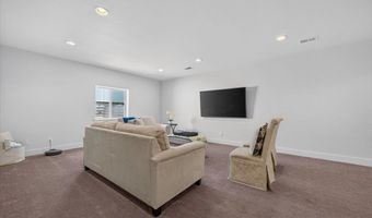 1231 MIRACLE Pkwy, Cheyenne, WY 82009
