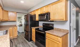814 SE Oak Dr, Ankeny, IA 50021