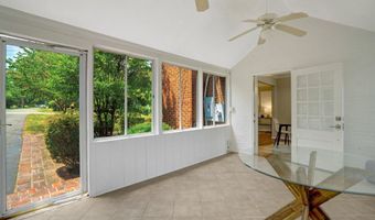 7107 COVENTRY Rd, Alexandria, VA 22306