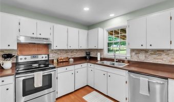 107 A Brookforest Dr, Belton, SC 29627