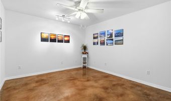136 Riverview Dr, Anderson, MO 64831