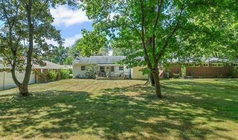 357 Maplewood Dr, Alliance, OH 44601