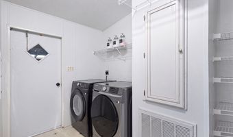 4689 NW 26th St, Bell, FL 32619