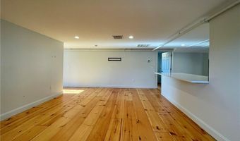 5 John St 2, Bristol, RI 02809