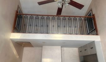 208 Winding Dr, Alexandria, IN 46001