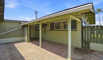 320 W Lanai St, Kahului, HI 96732