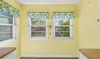 252 Thomas St, Allegan, MI 49010