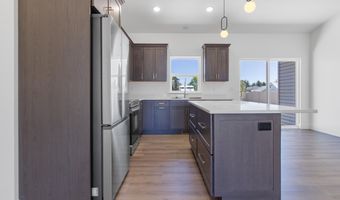 207 W First St W, Carey, ID 83320