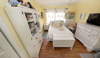 1504 RAINBOW Cir, Anniston, AL 36207