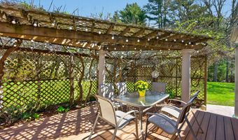 69 County Rd, Bourne, MA 02532
