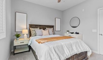 225 Royal Gln 404, Escondido, CA 92025