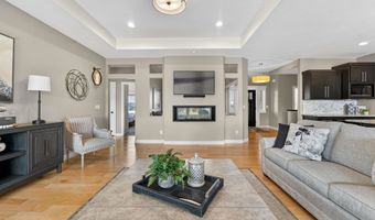 5039 W RED BARN Ct, Appleton, WI 54913