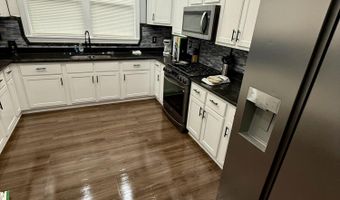 202 Panola Ave, Batesville, MS 38606