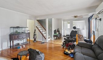 40 Park Ave, Danbury, CT 06810