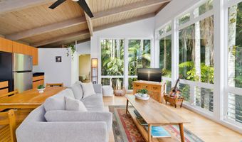 98 KAIWIKI Rd, Hilo, HI 96720