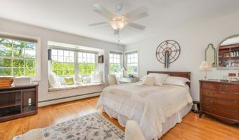 40 Hemlock Ave, Andover, NJ 07860