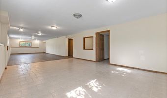 704 SW Coventry Cir, Ankeny, IA 50023