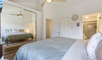 15 KULANIHAKOI St 12E, Kihei, HI 96753