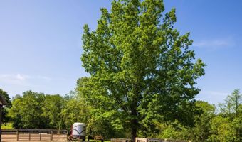300 Fisher Rd, Athens, OH 45701
