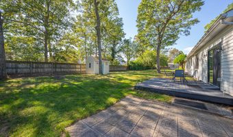 20 Woodland Rd, Bayville, NJ 08721