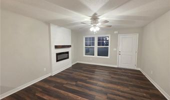 30 E 7th St, Adrian, MO 64720