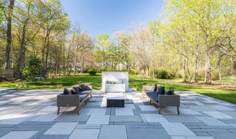 10405 BOSWELL Ln, Potomac, MD 20854