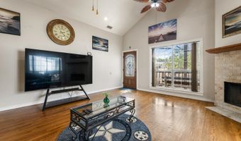 10863 La Vernia, Adkins, TX 78101