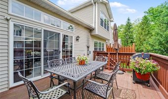 959 Grand View Ln, Aurora, OH 44202