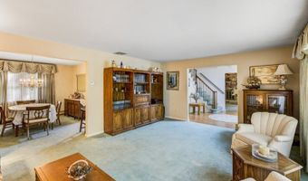 9 Crest Hill Dr, Alloway, NJ 07461