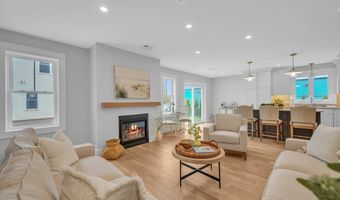 14 Hayes St 1, Acushnet, MA 02743