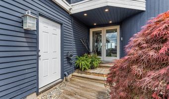 265 Cypress Dr, Bayville, NJ 08721