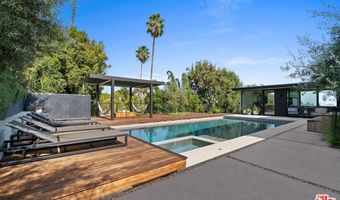 2216 Winona Blvd, Los Angeles, CA 90027