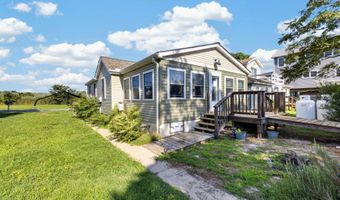 104 N BAY Dr, Dover, DE 19901